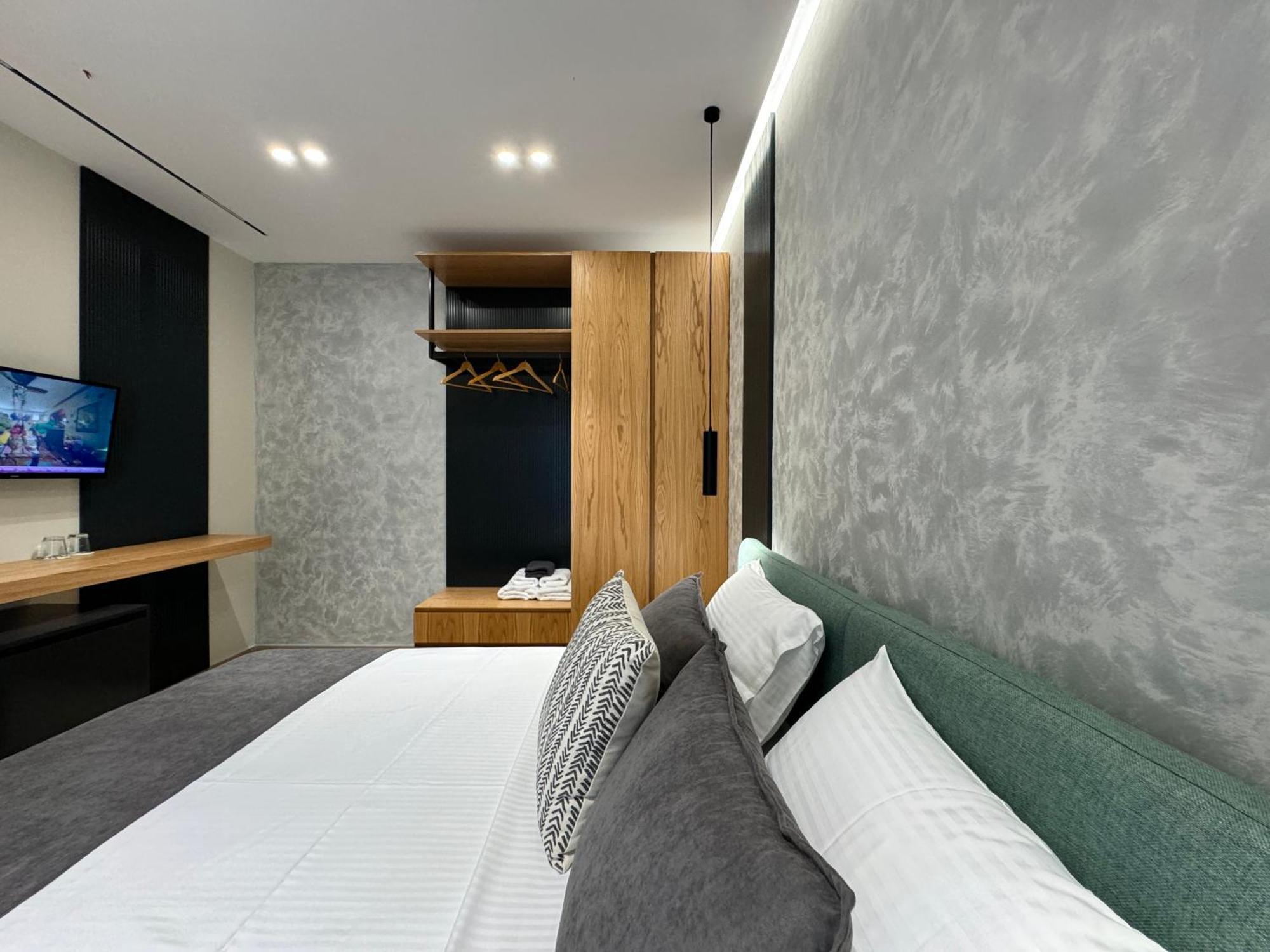 Twins Hotel Вльора Екстер'єр фото